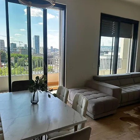 Lägenhet Fancy 2br & 1lr Panoramic Sky View Bratislava