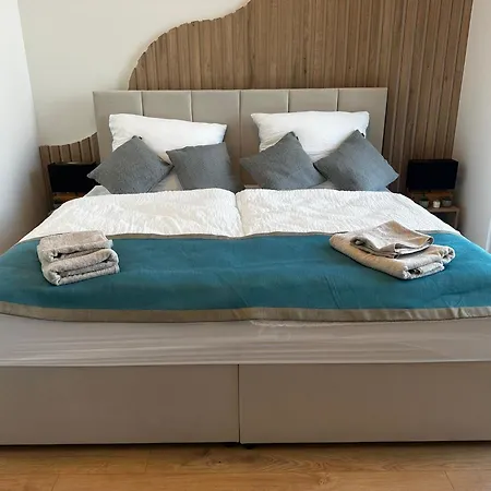 Fancy 2br & 1lr Panoramic Sky View דירה