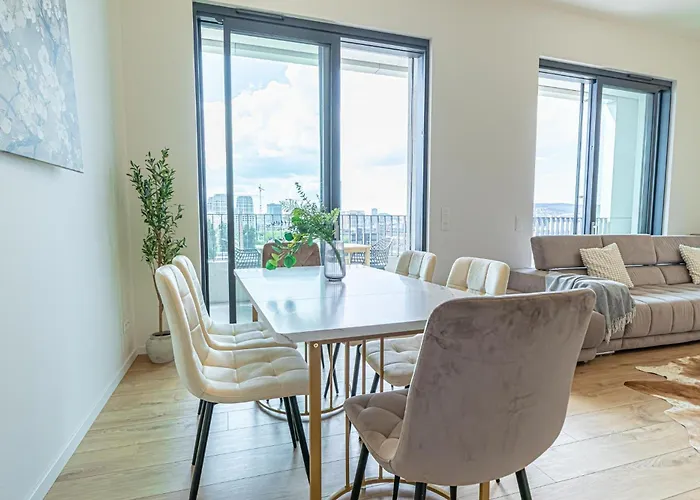 Fancy 2br & 1lr Panoramic Sky View Daire Bratislava