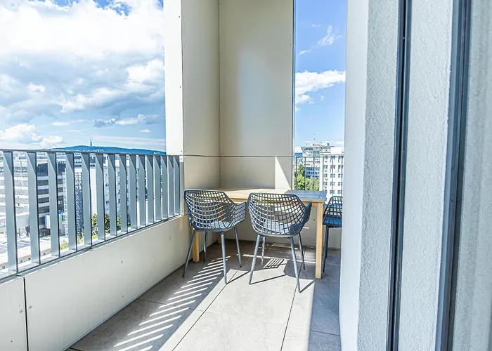 Fancy 2br & 1lr Panoramic Sky View Bratislava