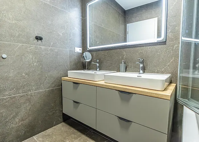 Appartement Fancy 2br & 1lr Panoramic Sky View